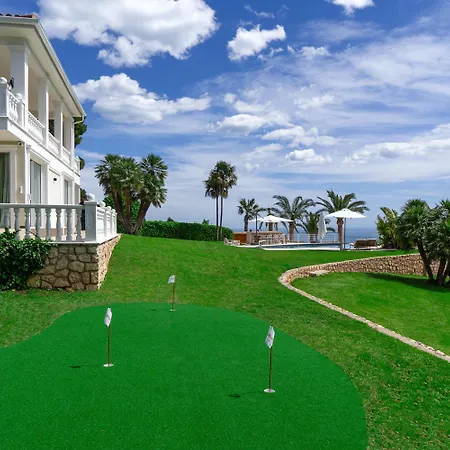 La Madrugada Golf By Abahana Luxe