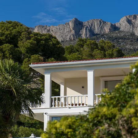 Villa La Madrugada Golf By Abahana Luxe *